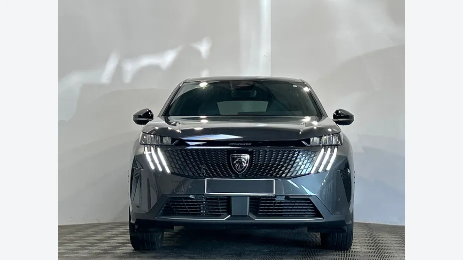 PEUGEOT 3008 -