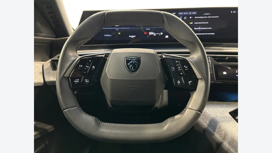PEUGEOT 3008 -