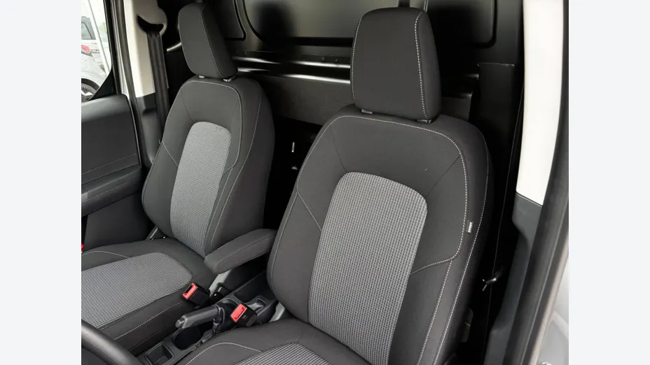 FORD Transit Courier Transit Courier 1.0 EcoBoost 2,1t Trend aut Nowy