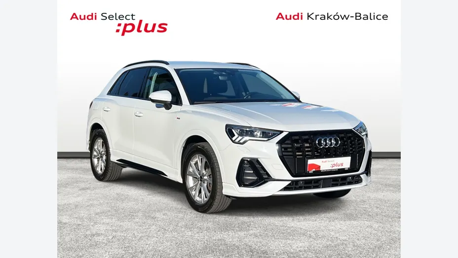 AUDI Q3 -