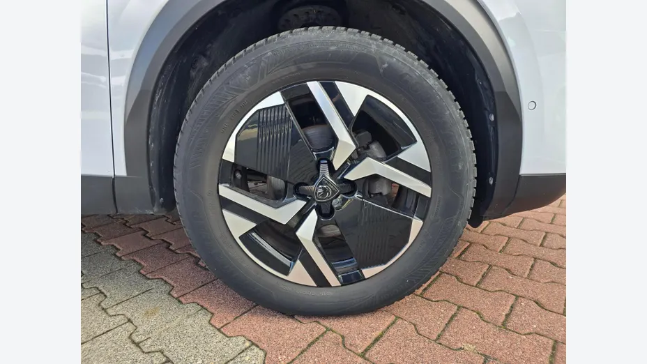 PEUGEOT 2008 2008 PureTech 130 GT S&S EAT8