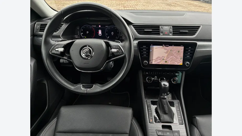 SKODA Superb Superb 2.0 TDI SCR Style DSG