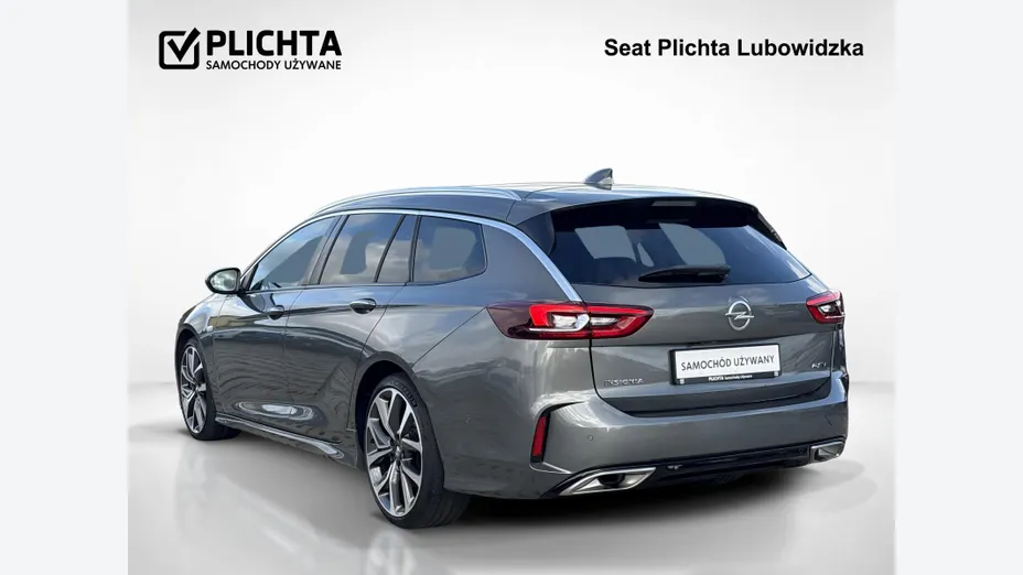 OPEL Insignia -