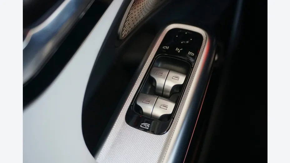 MERCEDES-BENZ E Klasa -