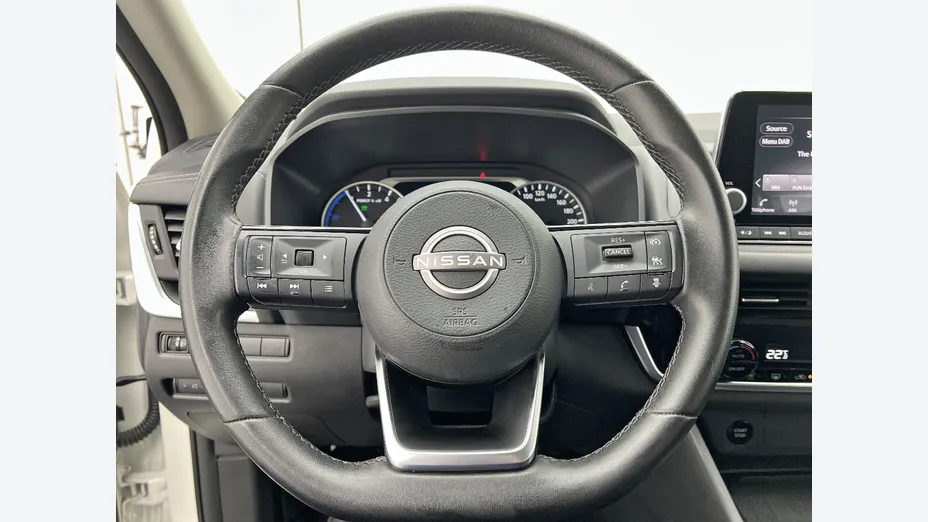 NISSAN Qashqai -