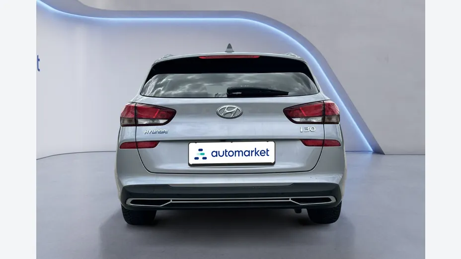 HYUNDAI i30 i30 1.0 T-GDI Smart DCT