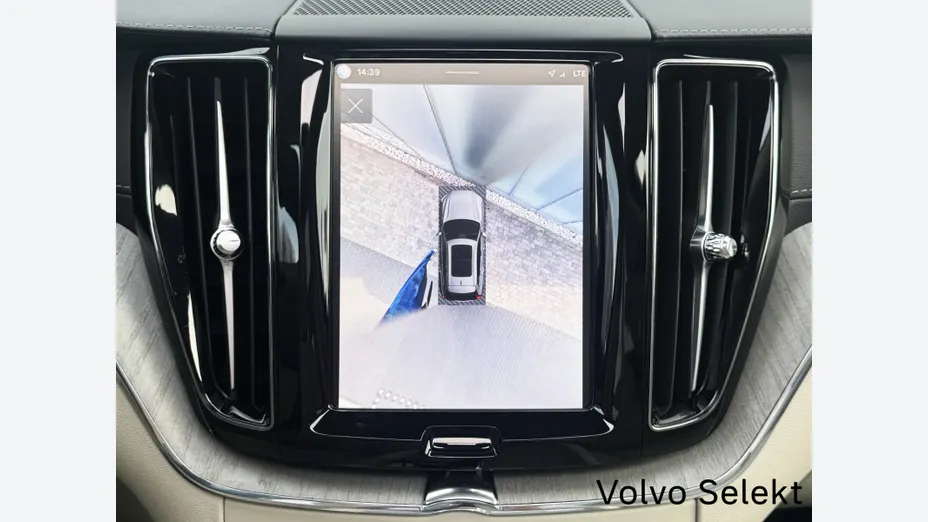 VOLVO XC60 XC60 B5 B AWD Ultimate Dark aut
