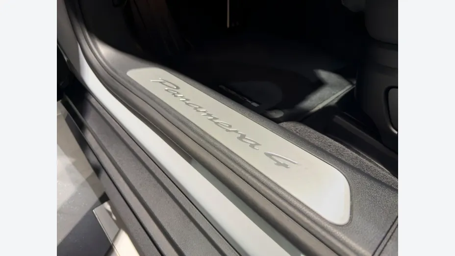 PORSCHE Panamera Panamera 4 E-Hybrid PHEV