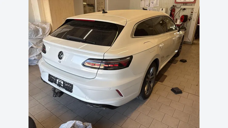 VOLKSWAGEN Arteon Arteon 2.0 TSI 4Motion R DSG