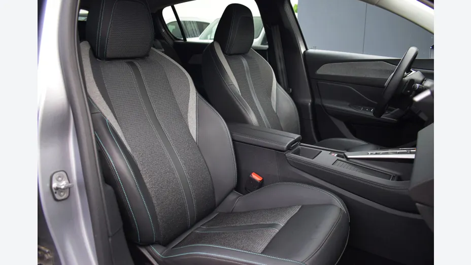 PEUGEOT 308 308 1.2 PureTech Allure S&S EAT8