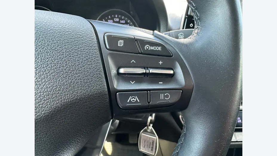 HYUNDAI i30 i30 1.5 T-GDI 48V Smart