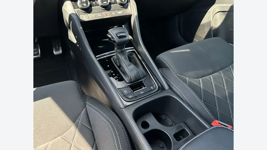 SKODA Karoq Karoq 1.5 TSI ACT Sportline DSG