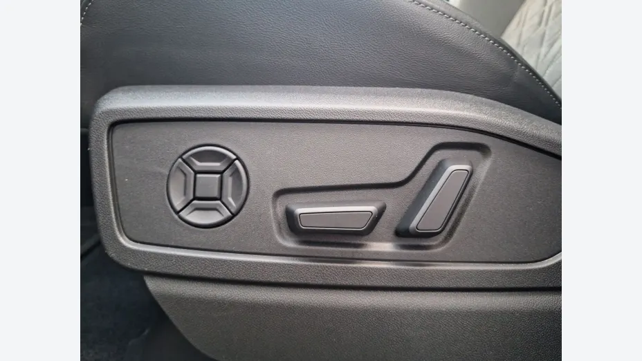 AUDI Q5 Q5 TFSI mHEV 150 kW Quattro S tronic