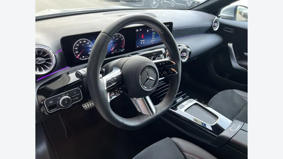 MERCEDES-BENZ A Klasa A 200 AMG Line 7G-DCT