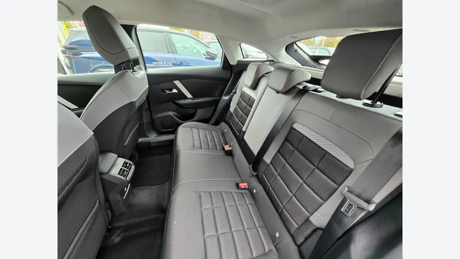 CITROEN C4 C4 1.2 mHEV Plus eDCT6 Nowy