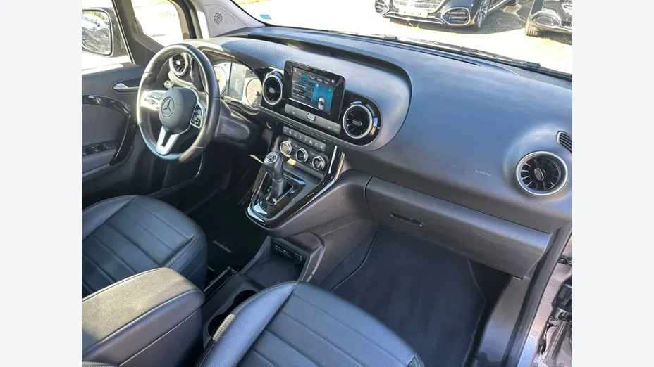 MERCEDES-BENZ T klasa T 180 d Style aut