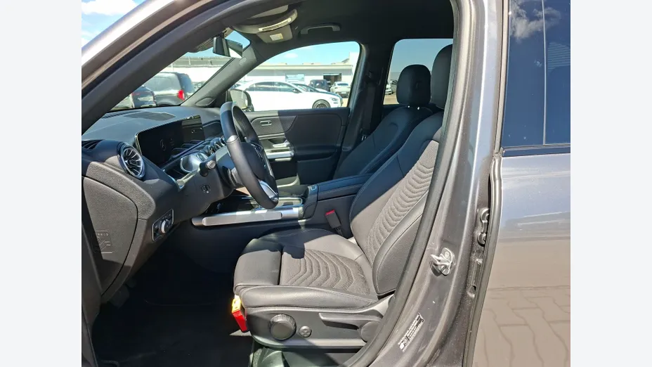 MERCEDES-BENZ GLB GLB 200 mHEV Progressive 7G-DCT