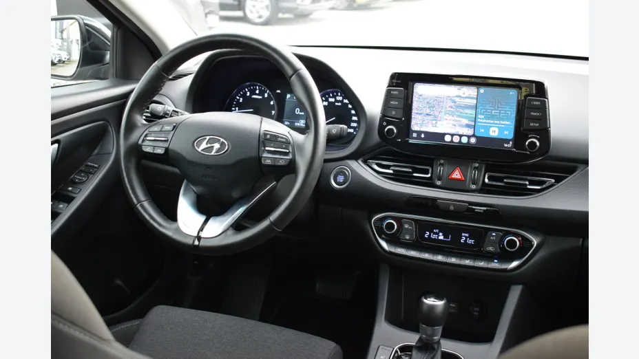 HYUNDAI i30 i30 Fastback 1.5 T-GDI 48V Smart DCT