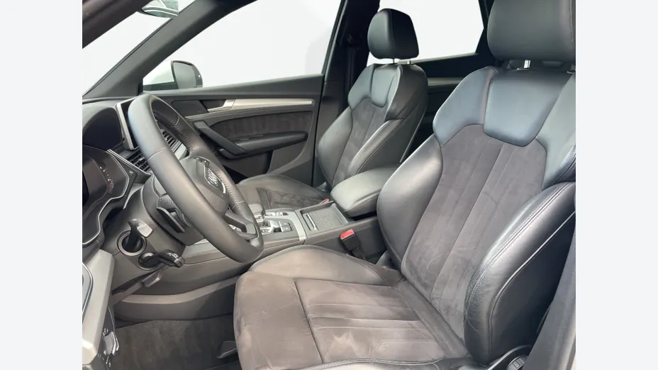 AUDI Q5 -