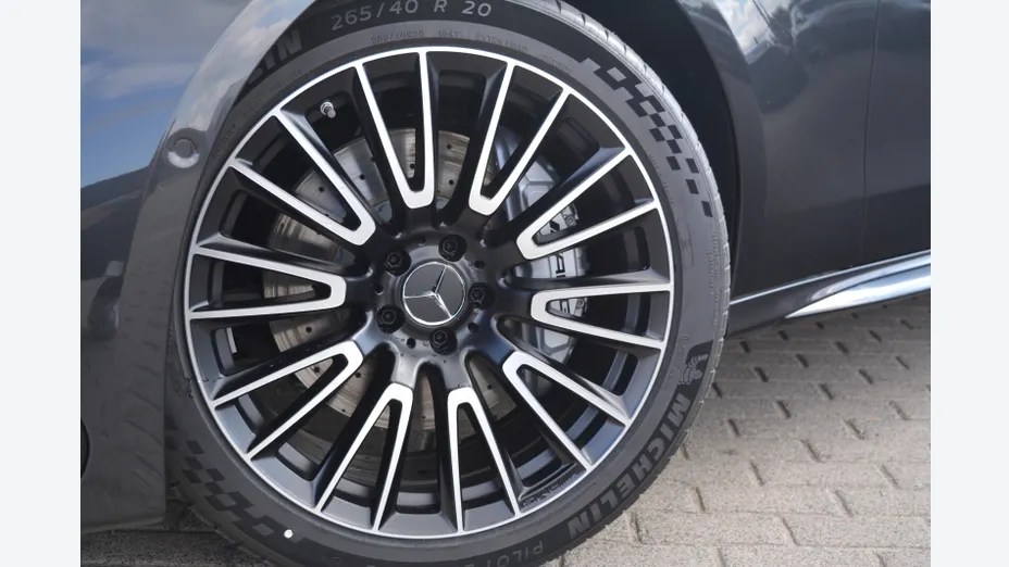 MERCEDES-BENZ E Klasa -