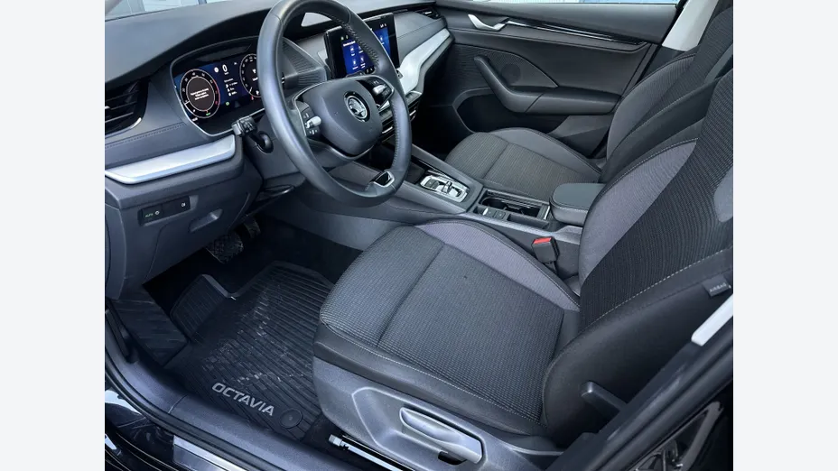 SKODA Octavia Octavia 1.5 TSI mHEV Selection DSG