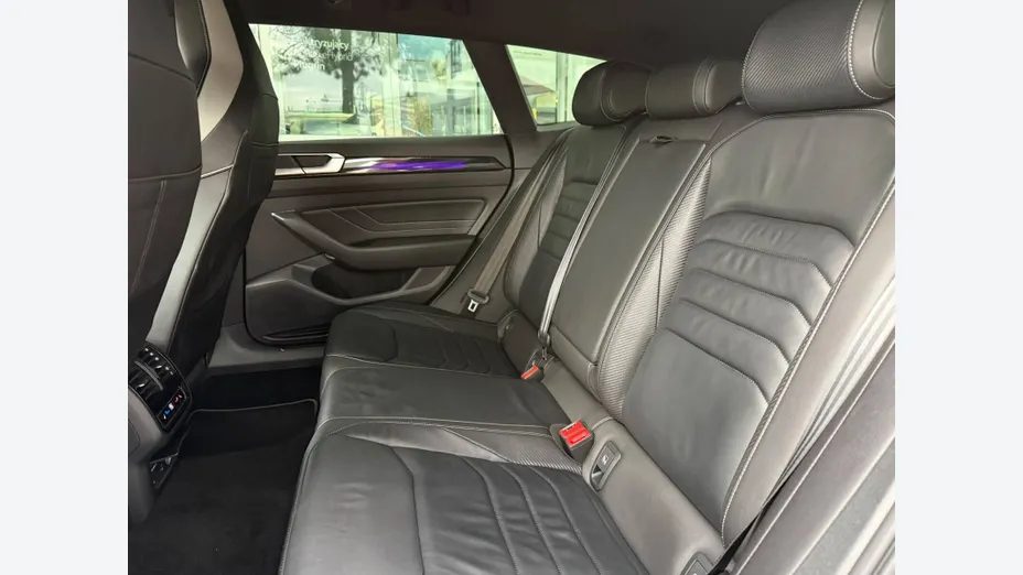 VOLKSWAGEN Arteon Arteon 2.0 TSI R-Line DSG