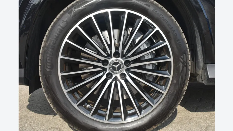 MERCEDES-BENZ GLC -