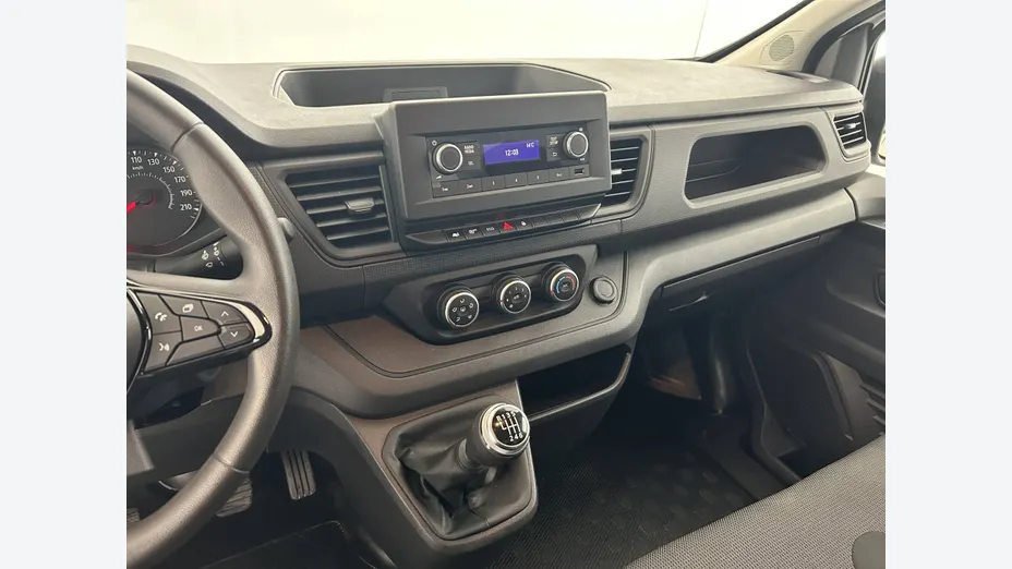 RENAULT Trafic -