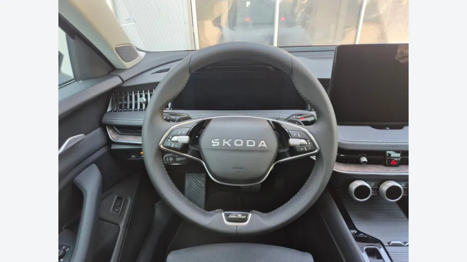 SKODA Superb Superb 2.0 TDI SCR 4x4 L&K DSG Nowy