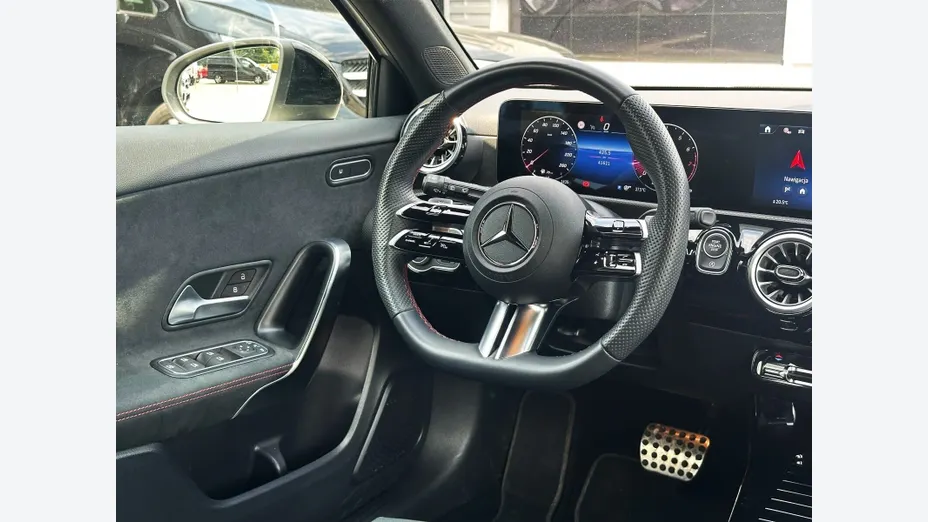 MERCEDES-BENZ A Klasa A 200 7G-DCT