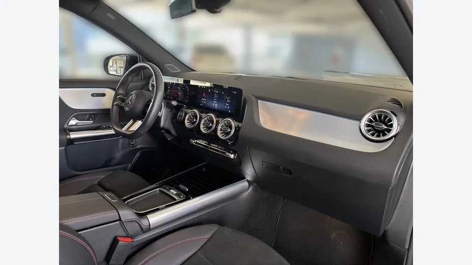 MERCEDES-BENZ GLA GLA 200 mHEV AMG Line 7G-DCT