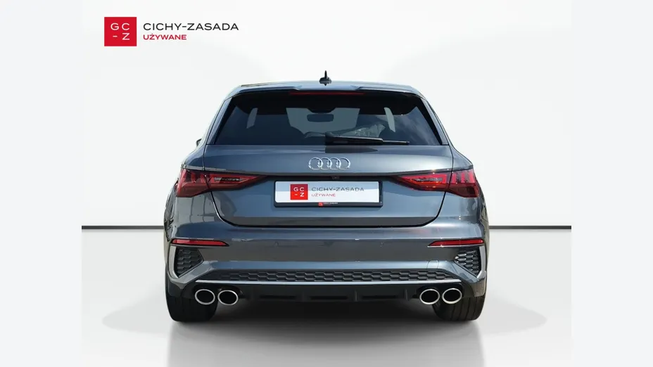 AUDI S3 -