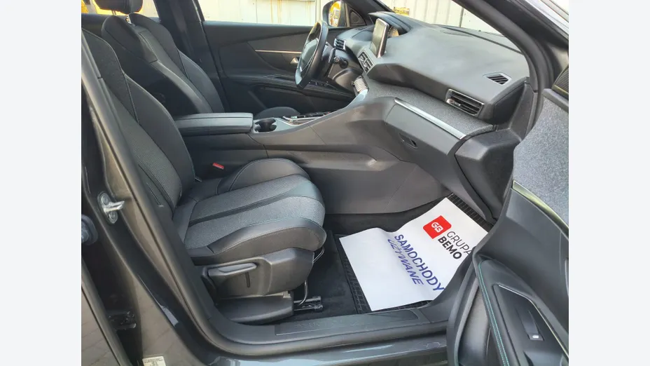 PEUGEOT 3008 3008 1.2 PureTech Allure S&S EAT8