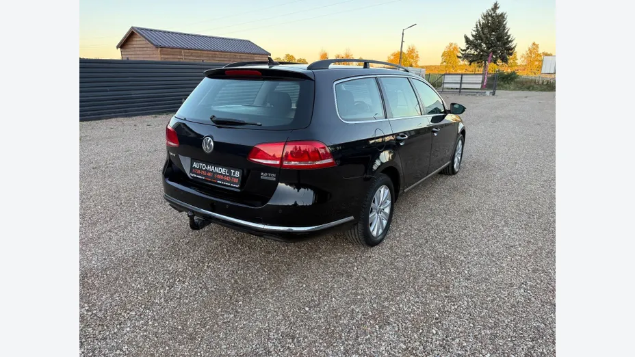 VOLKSWAGEN Passat -