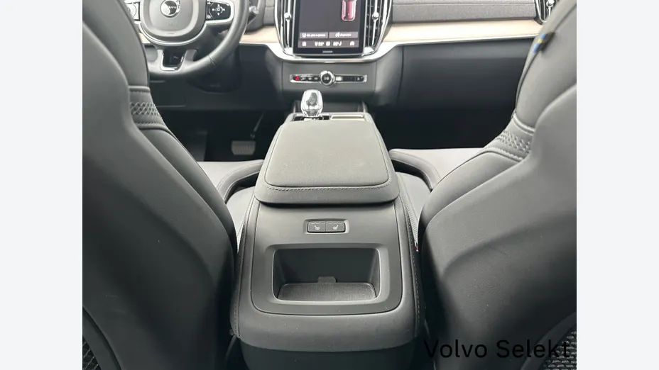 VOLVO XC90 XC90 B5 B AWD Plus Bright 7os aut