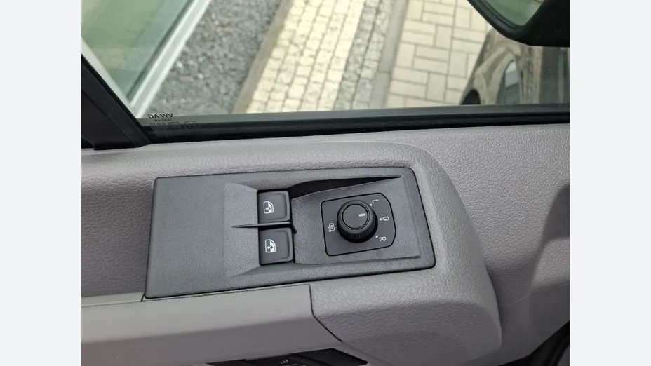 VOLKSWAGEN Crafter Crafter 35 BiTDI (16,4m3) aut Nowy