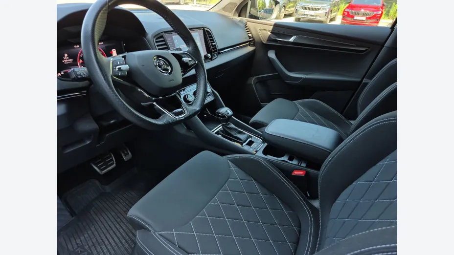 SKODA Karoq -