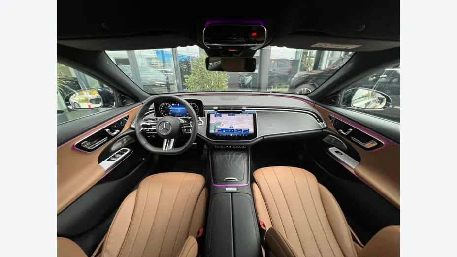 MERCEDES-BENZ E Klasa E 220 d mHEV 4-Matic AMG 9G-Tronic