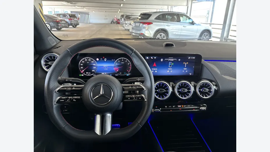 MERCEDES-BENZ GLA GLA 200 mHEV AMG Line 7G-DCT