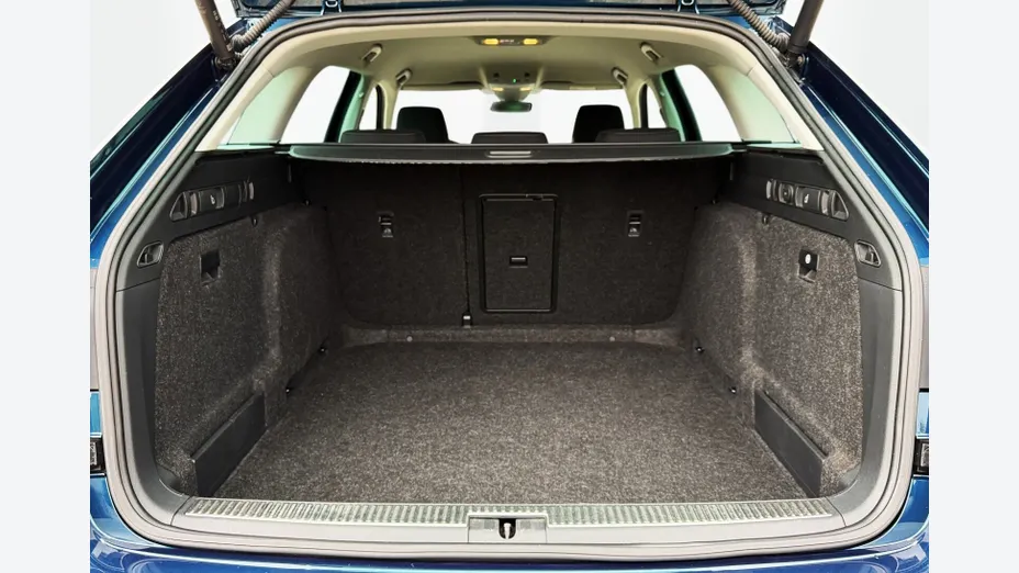 SKODA Superb Superb 2.0 TDI SCR Style DSG