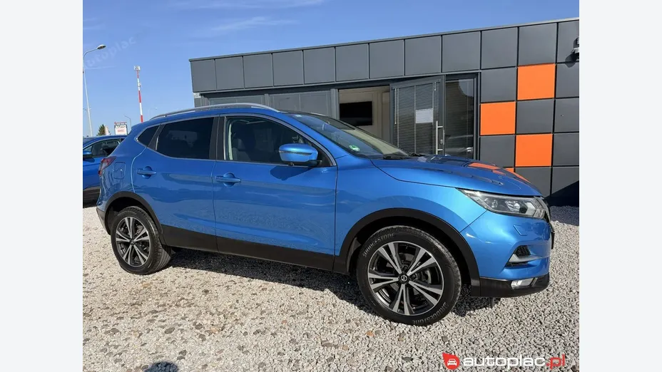NISSAN Qashqai -