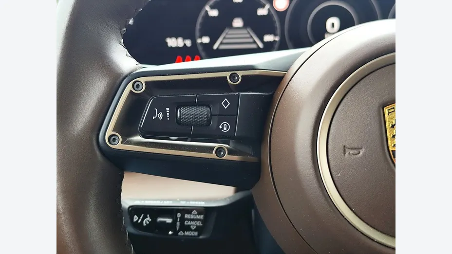 PORSCHE Taycan Taycan