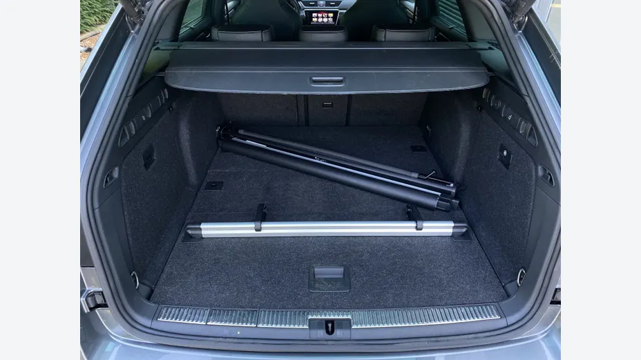 SKODA Superb Superb 2.0 TDI SCR Sportline DSG