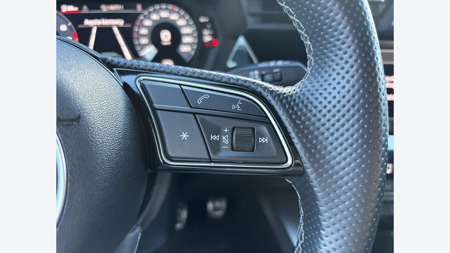 AUDI S3 Sportback -