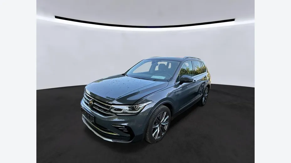 VOLKSWAGEN Tiguan -