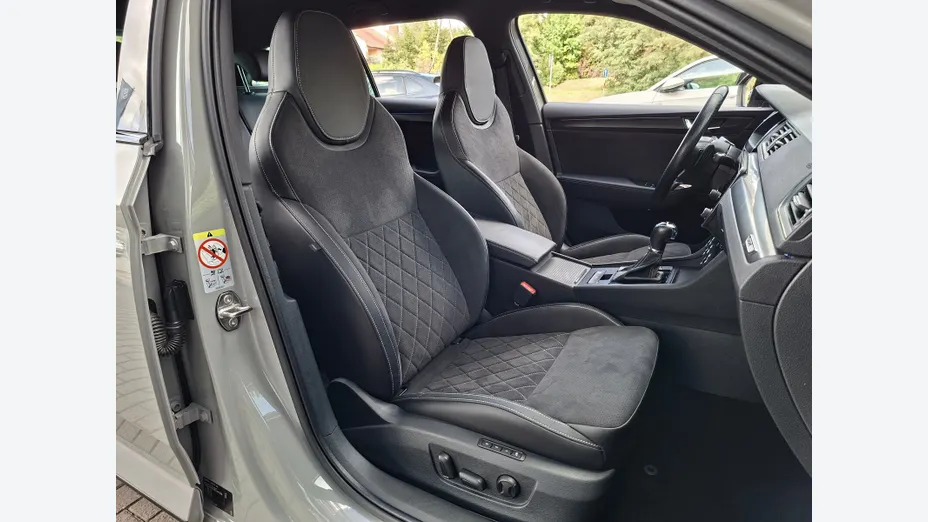 SKODA Superb Superb 2.0 TDI SCR 4x4 Sportline DSG