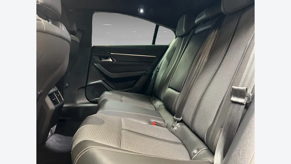 PEUGEOT 508 -