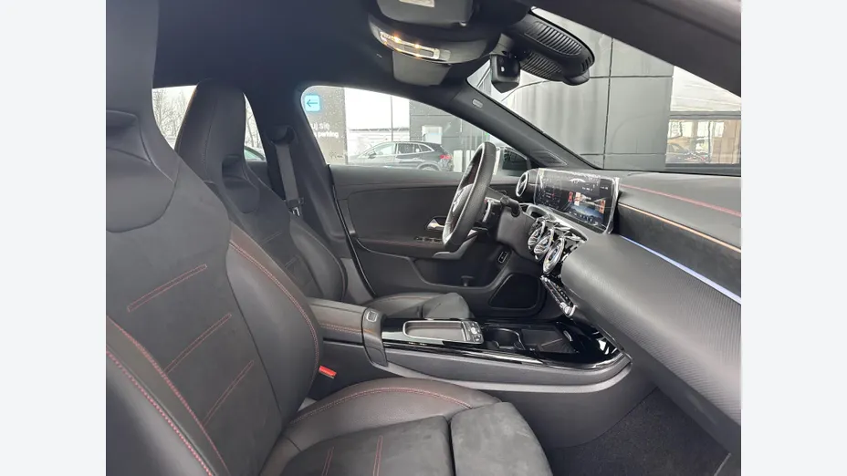 MERCEDES-BENZ CLA CLA 200 mHEV AMG Line 7G-DCT