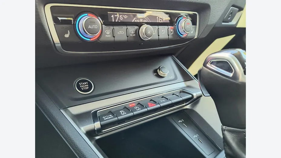 AUDI Q3 Sportback -