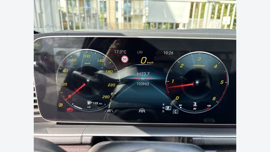 MERCEDES-BENZ GLS -